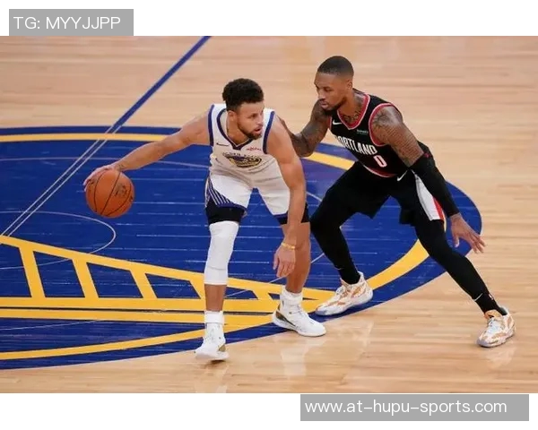 库里七记三分球场次多达152场，比第二的利拉德多100场，三分之王的霸主地位