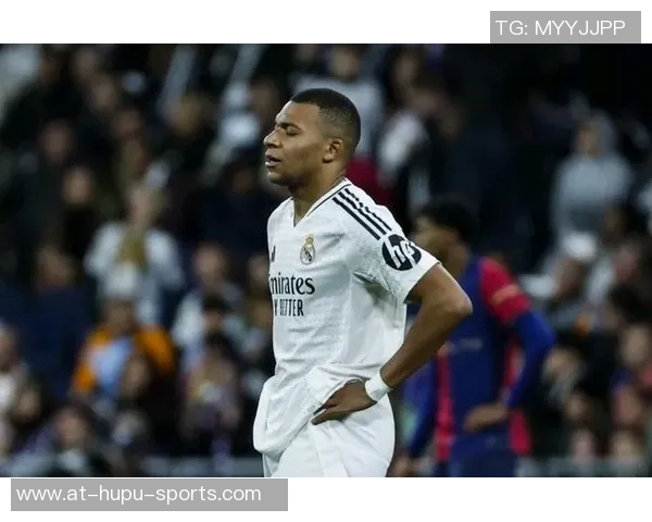 队报：姆巴佩因伤不会随队前往冰岛，而是将在今日返回皇马